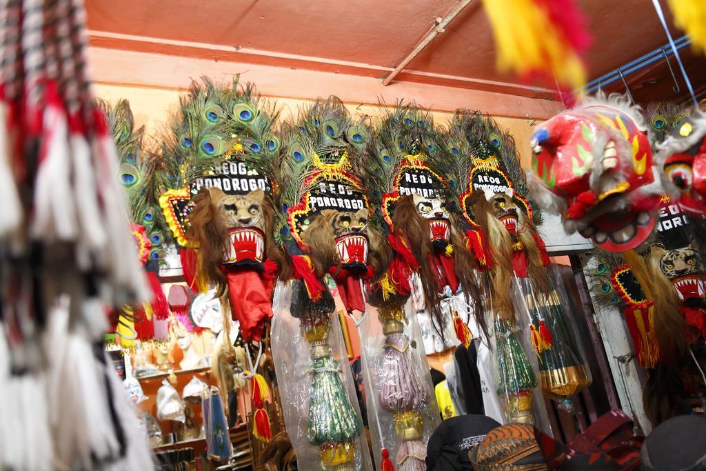 Amaris Hotel Ponorogo Kültér fotó