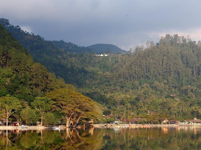 Amaris Hotel Ponorogo Kültér fotó