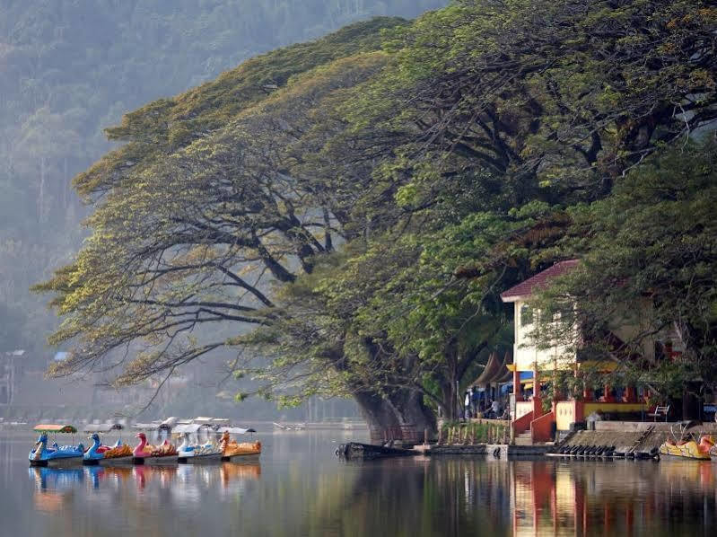 Amaris Hotel Ponorogo Kültér fotó